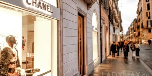 Chanel时尚总裁承认销售增长放缓